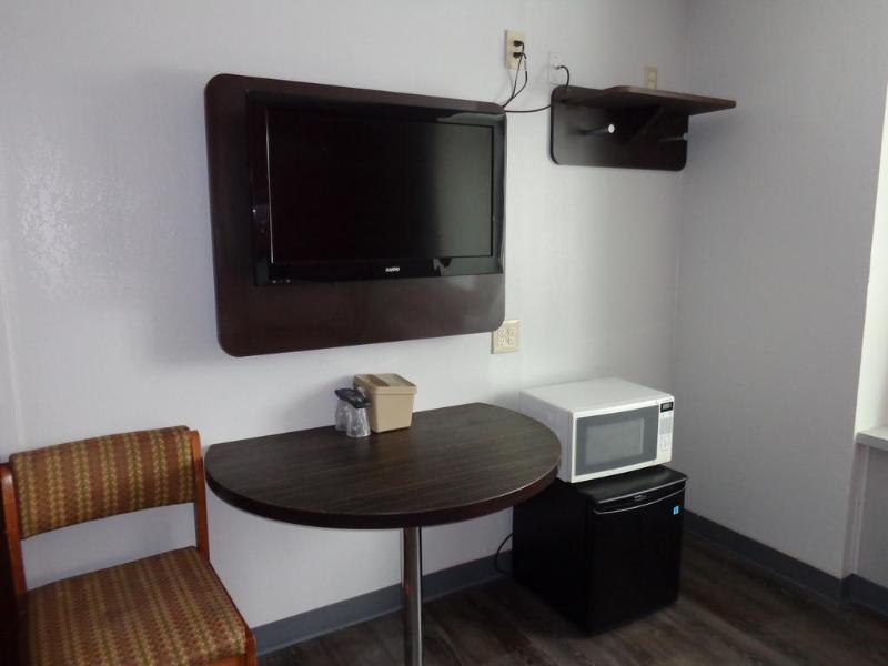 Quality Inn & Suites Watertown Fort Drum Calcium Екстер'єр фото